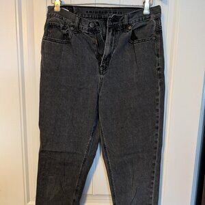 American Eagle Black Mom Jean
